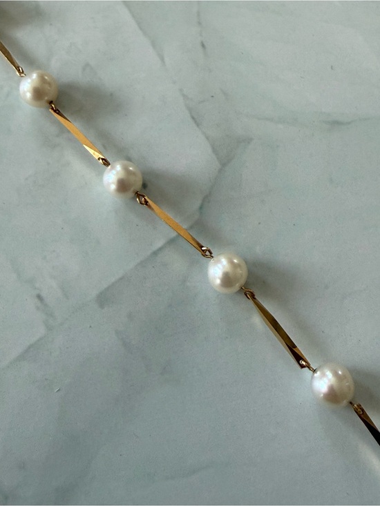 Jewelry - Vintage Cultured Pearls and 18k Gold Station Bracelet
